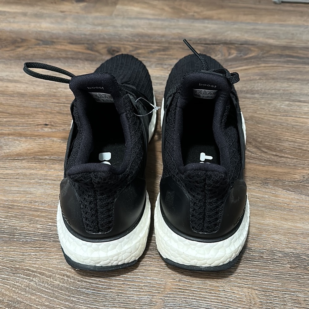 Adidas Women’s Ultraboost sneaker - Picture 4 of 6
